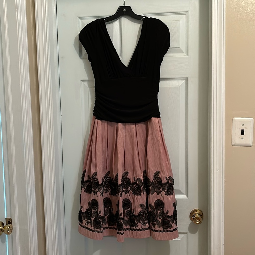 Pink/black cocktail dress